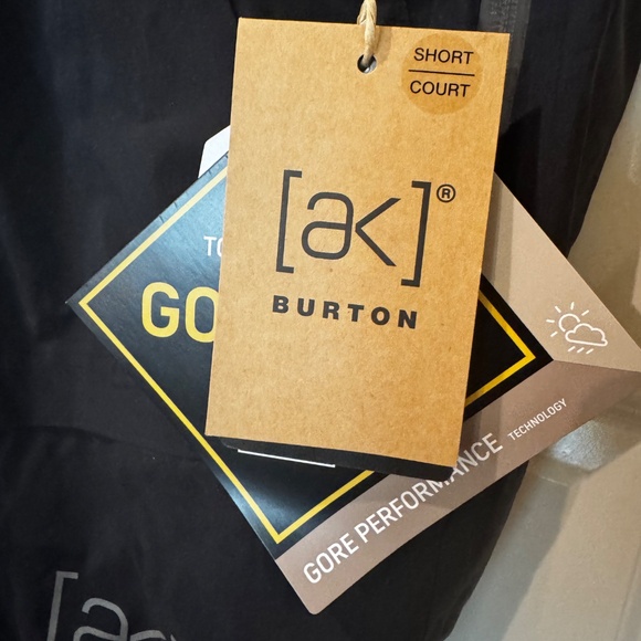 Women's Burton [ak]® Kimmy GORE-TEX 2L Bib Pants (Short) - Picture 4 of 4